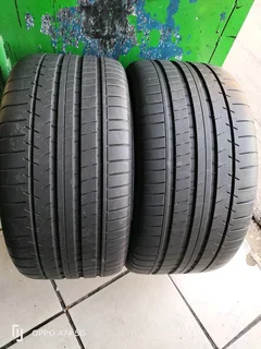 2x 285/40/19 Michelin pilot super sport