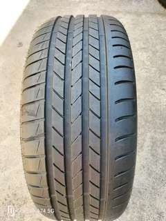 1x 245/50/18 Goodyear Efficient Runflat like new