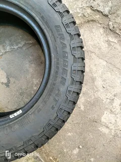 Set 4x 205/70/15C General Grabber AT3