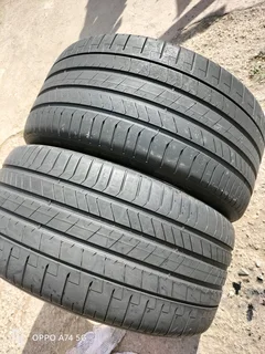2x 315/40/21 Pirelli pzero like new