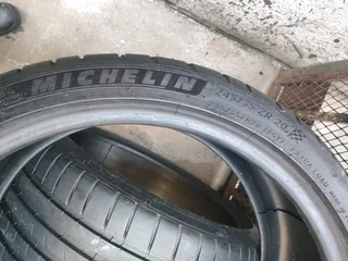 2x 245/35/20 Michelin pilot Sport 4S