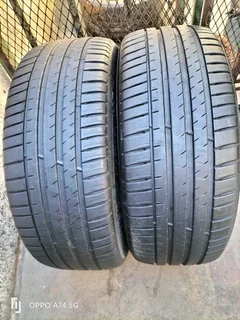 2x 235/55/19 Michelin pilot Sport 4SUV