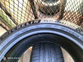 2x 235/55/19 Michelin pilot Sport 4SUV