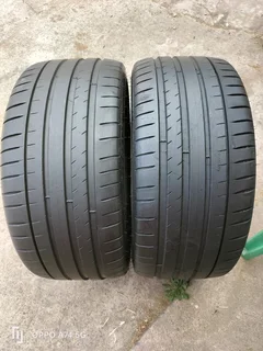 2x 255/35/19 Michelin pilot Sport 4S