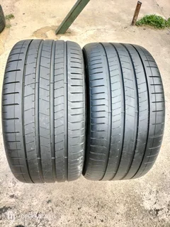 2x 325/30/23 Pirelli pzero like new
