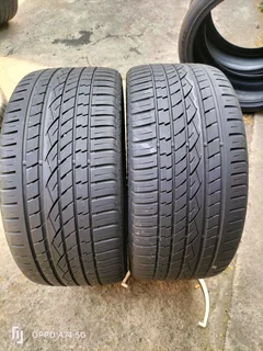 2x 305/30/23 continental Cross contact UHP