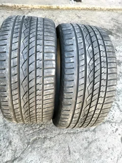 2x 305/30/23 continental Cross contact