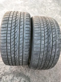 2x 305/30/23 continental Cross contact