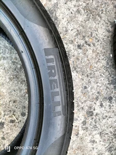 2x 285/40/21 Pirelli pzero