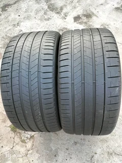 2x 315/35/22 Pirelli pzero normal tyres like new