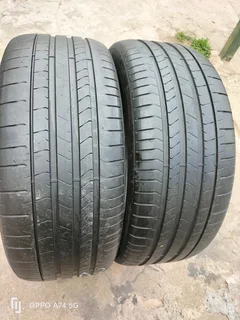 2x 275/40/22 Pirelli pzero Runflat