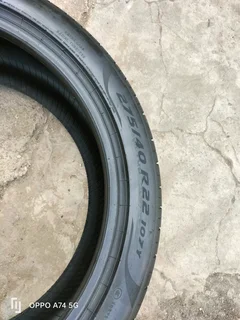 2x 275/40/22 Pirelli pzero Runflat