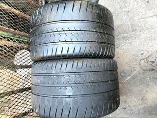 2x 325/30/19 Michelin pilot Sport Cup 2