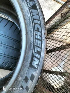 2x 325/30/19 Michelin pilot Sport Cup 2