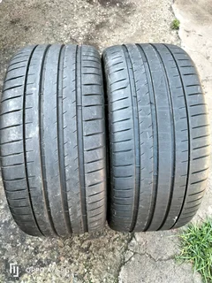 2x 285/35/22 Michelin pilot Sport 4S like new