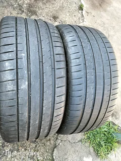 2x 285/35/22 Michelin pilot Sport 4S like new