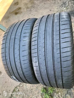 2x 285/35/22 Michelin pilot Sport 4S like new