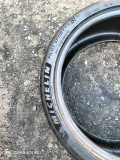 2x 285/35/22 Michelin pilot Sport 4S like new