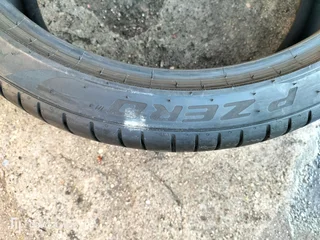 2x 275/35/22 Pirelli pzero