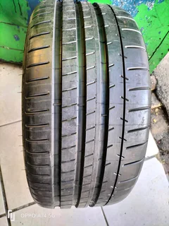 1x 265/30/20 Michelin pilot Super sport like new