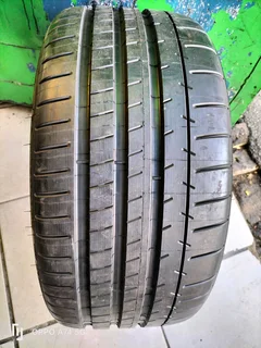 1x 265/30/20 Michelin pilot Super sport like new