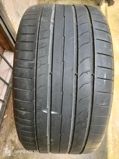 1x 255/30/19 Continental sport Contact 5