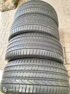 4tyres 265/40/21 Pirelli pzero normal tyres like new