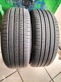 2x 235/50/20 Pirelli Scorpion zero