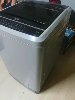 Excellent working 13kg defy top loader washing machine for sale R2850