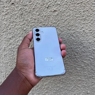 Samsung Galaxy S24 256GB Super Clean