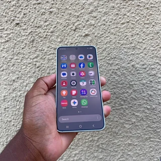 Samsung Galaxy S24 256GB Super Clean