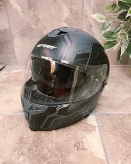 SPIRIT HELMET WITH SUN VISOR