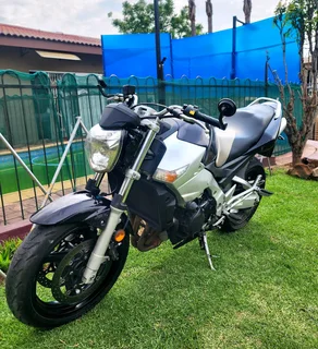 SUZUKI GSR600 CC