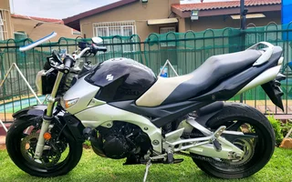 SUZUKI GSR600 CC