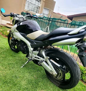 SUZUKI GSR600 CC