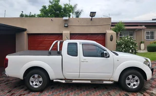 NISSAN NAVARA KING CAB 4X4 DCI IN (AMAZING CONDITION) VERY POWERFUL/VERY RELIABLE