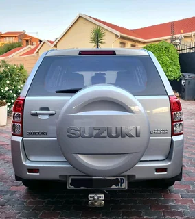 CLEAN!!! SUZUKI GRAND VITARA 4X4  IN IMMACULATE CONDITION