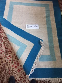 Hand woven pure wool carpet