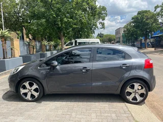 Kia rio 2012
