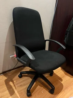 Black Adjustable fabric Office Chair
