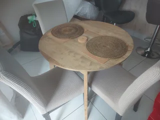 4- Seater Wooden Cielo Dining Table