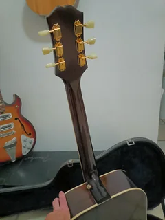 Epiphone Hummingbird Inspired by Gibson Mastersbuilt