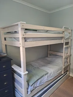 Bunkerbed - Ad posted by Willem Pienaar