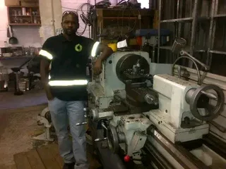 QUALIFIED FITTER AND TURNER AVAILABLE IMMEDIATELY