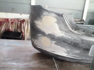 Panelbeating and spraypainting