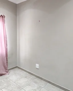 Room to rent in a 2 bedroom shared apartmentNear Beyers Naudé, cradlestone mall and blueberry square