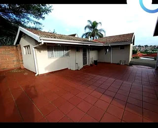 Two Bedroom To-let  in  Mobeni heights Durban