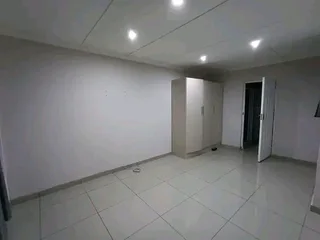 Two Bedroom To-let  in  Mobeni heights Durban