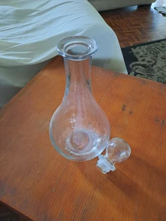 Glass sherry decanter