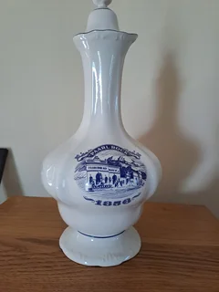 Porcelain Paarl Rock brandy decanter